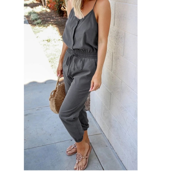 California Jumpsuit - Picture 2 of 4